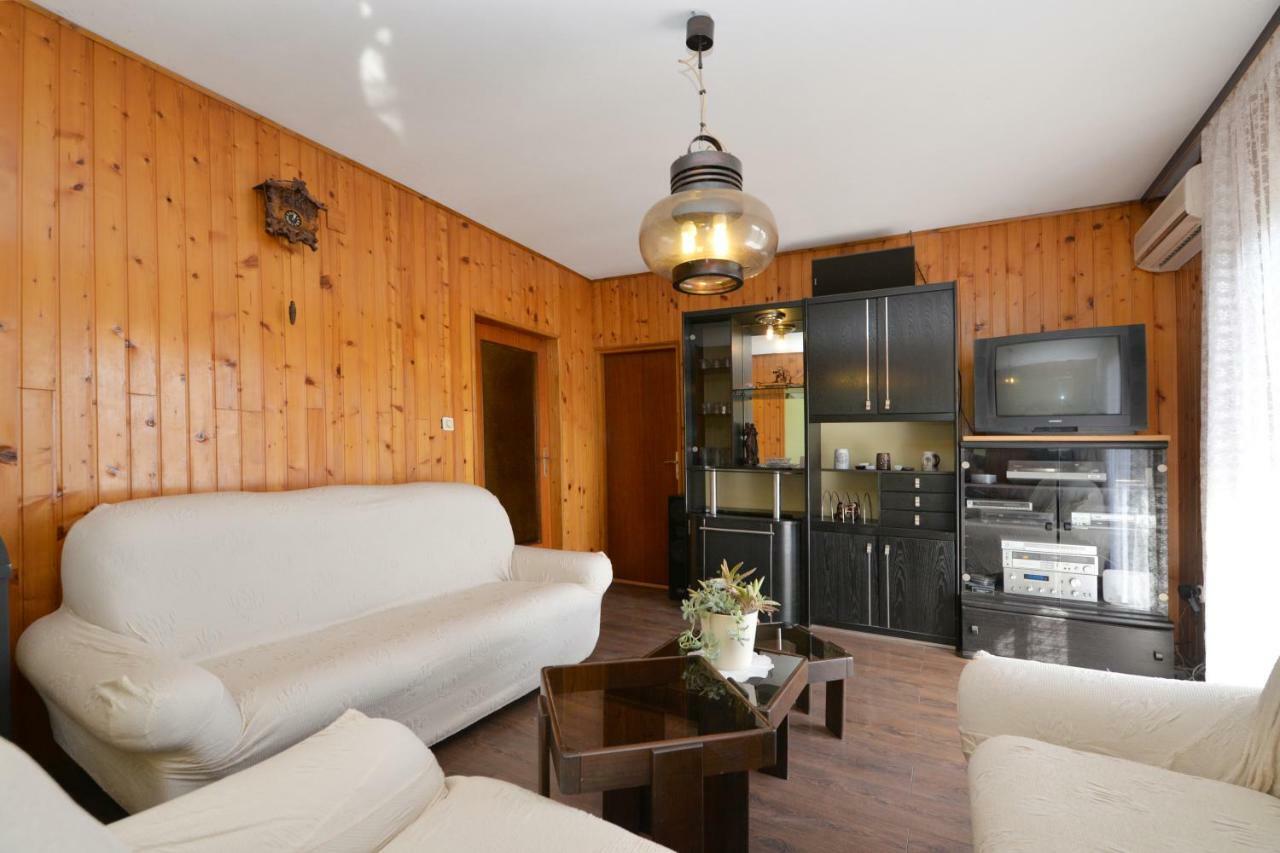 Apartmani Sime Betina  Eksteriør bilde